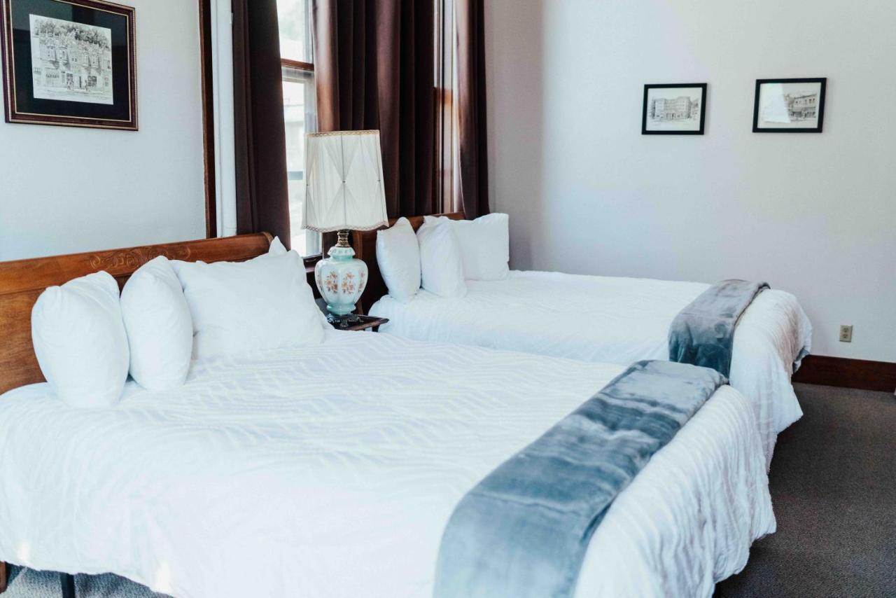 Town Hall Inn Lead Bagian luar foto