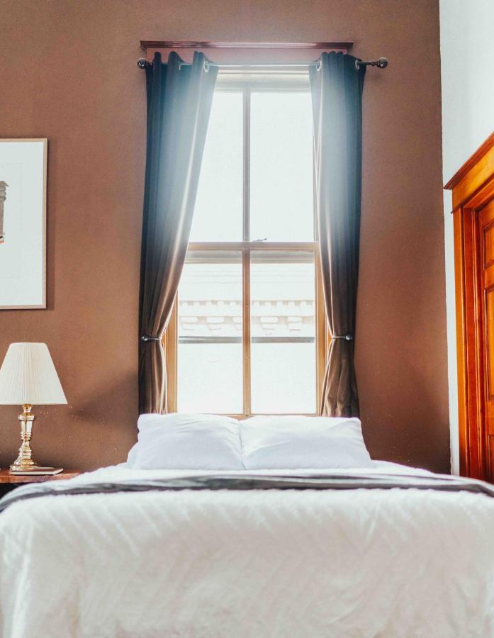 Town Hall Inn Lead Bagian luar foto