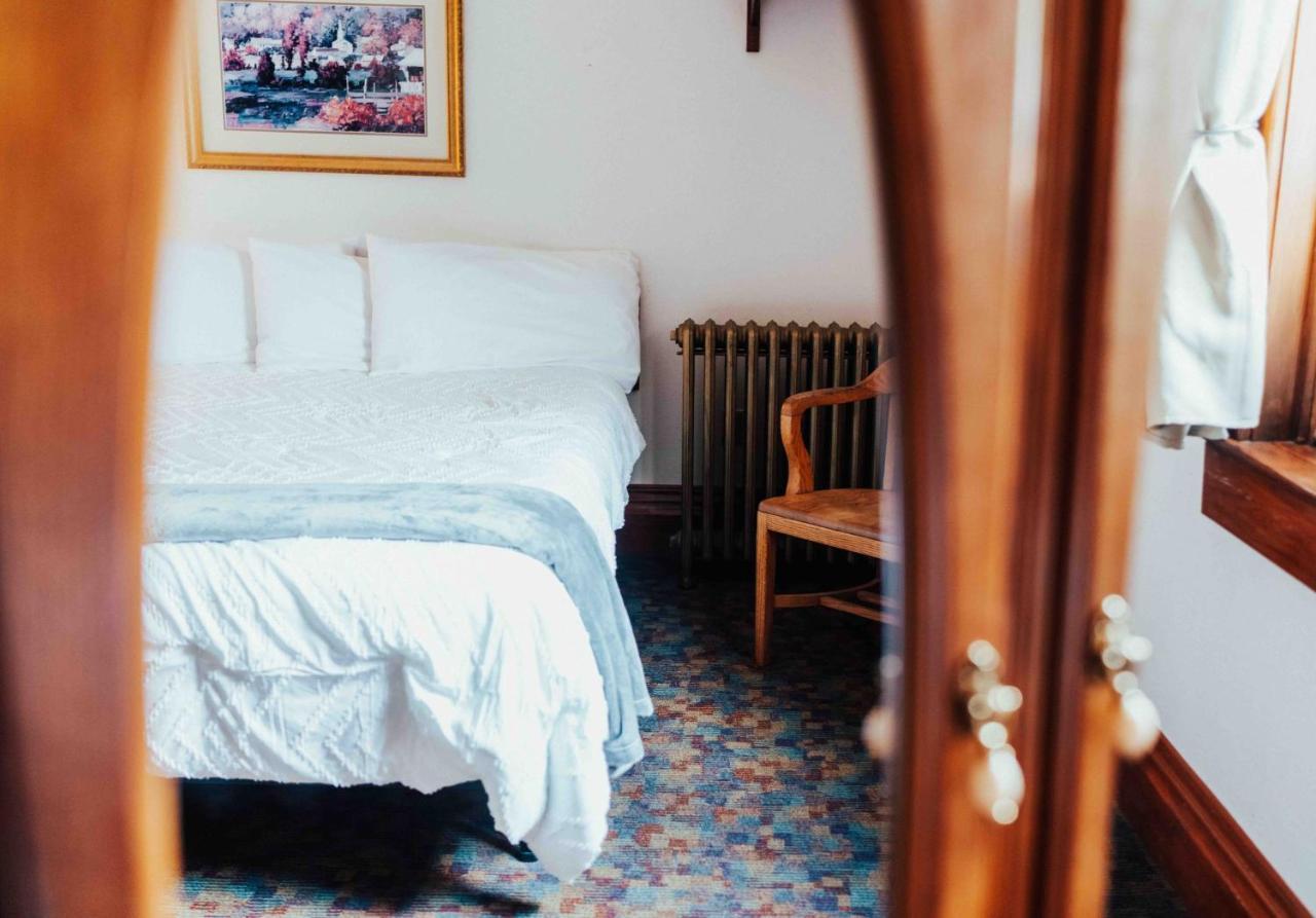Town Hall Inn Lead Bagian luar foto
