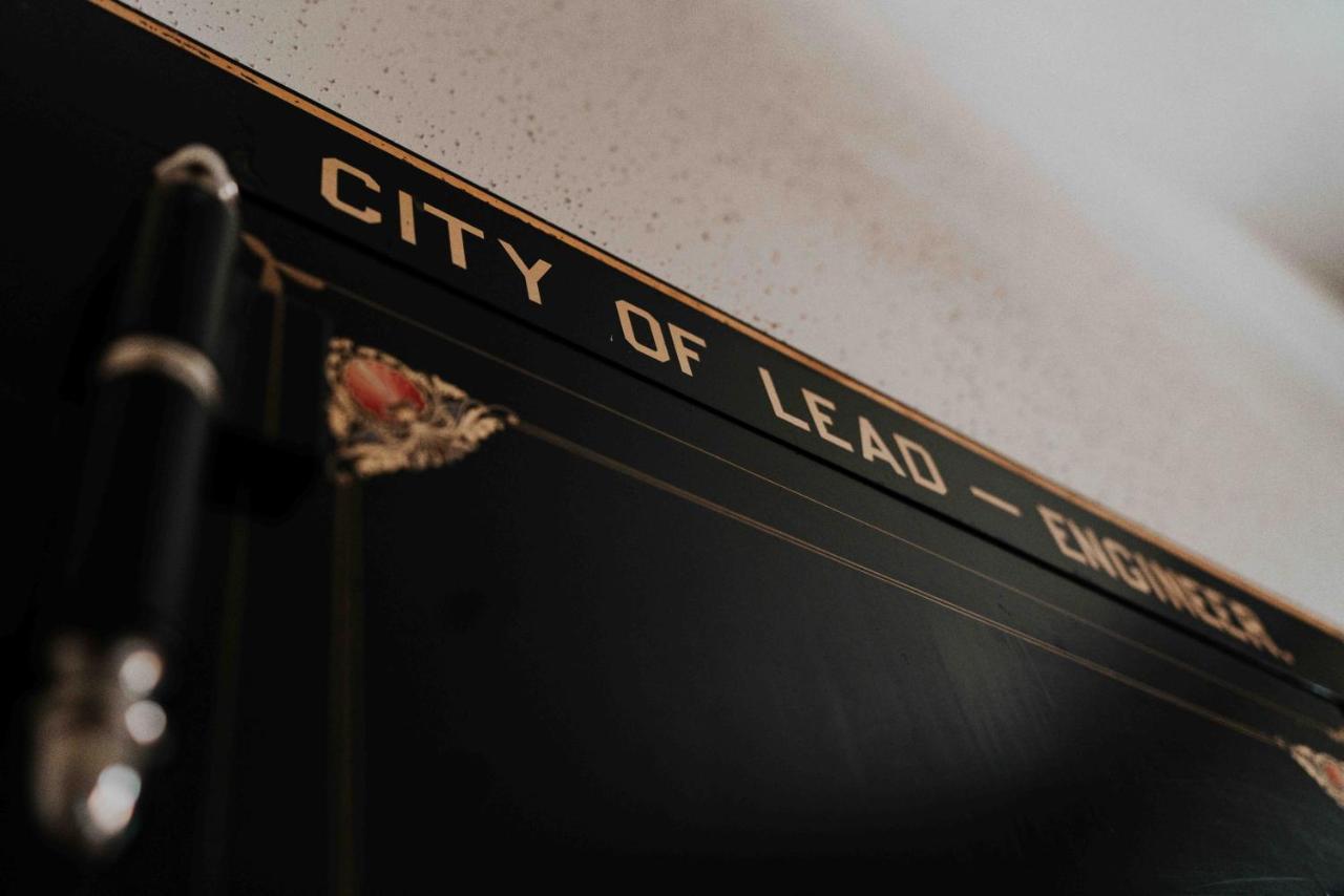 Town Hall Inn Lead Bagian luar foto