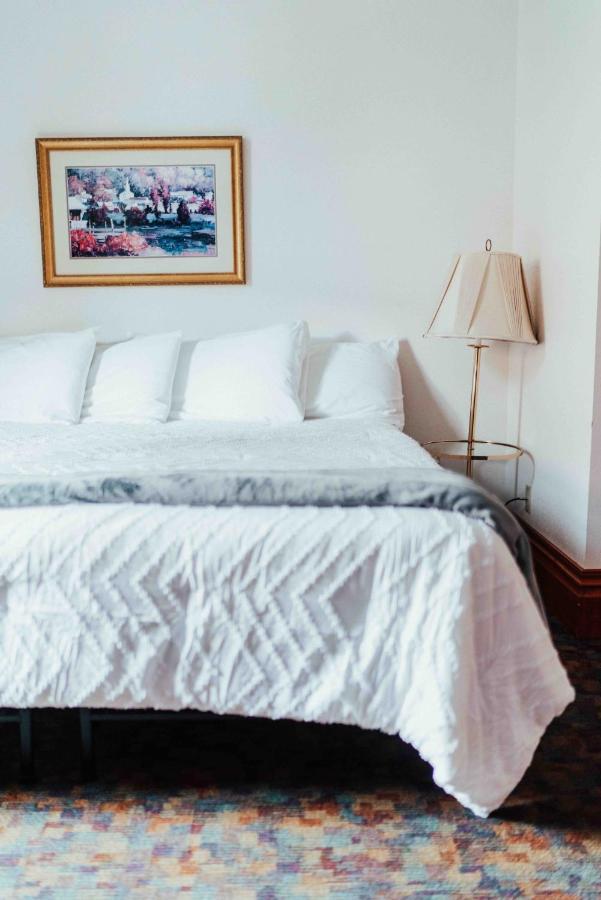 Town Hall Inn Lead Bagian luar foto