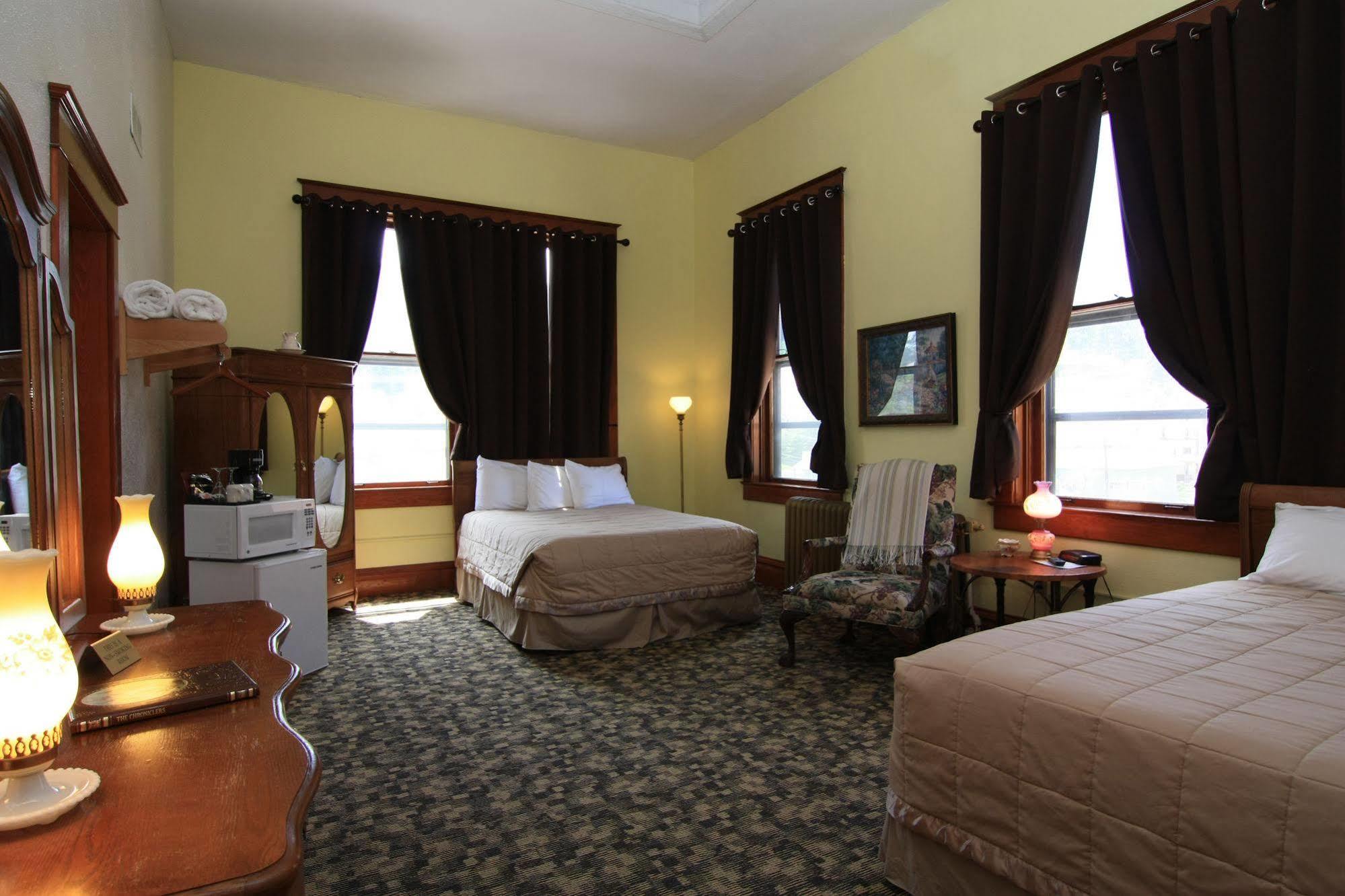Town Hall Inn Lead Bagian luar foto
