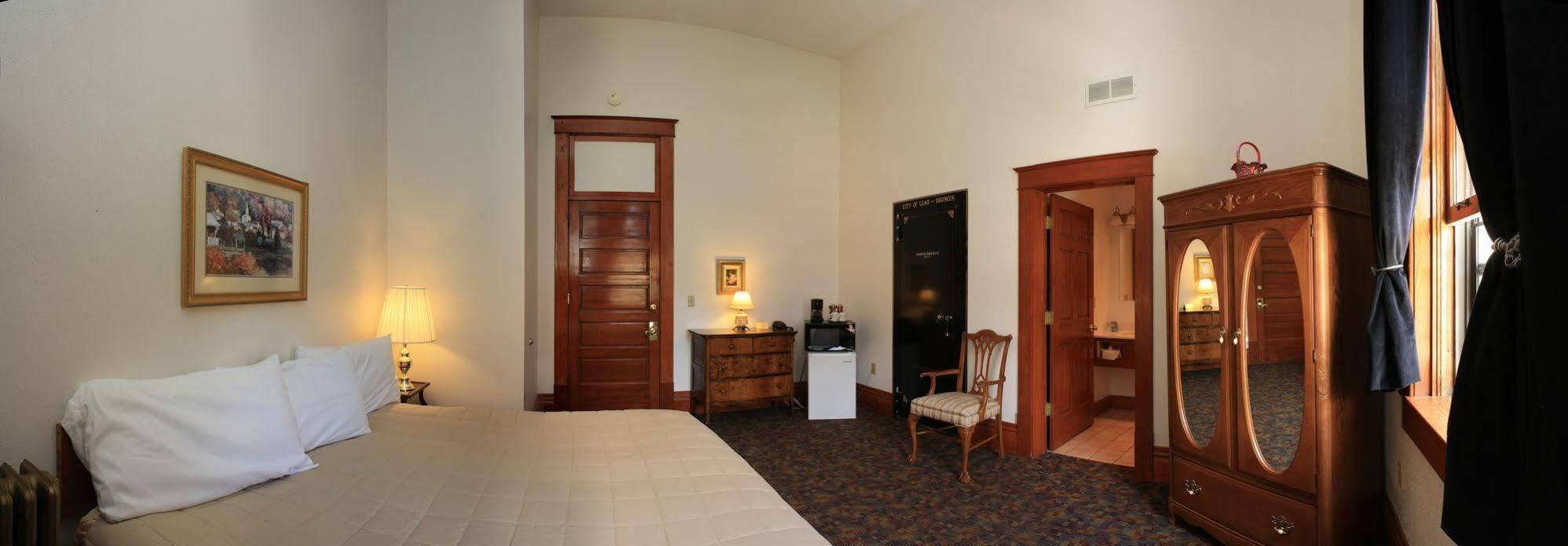 Town Hall Inn Lead Bagian luar foto