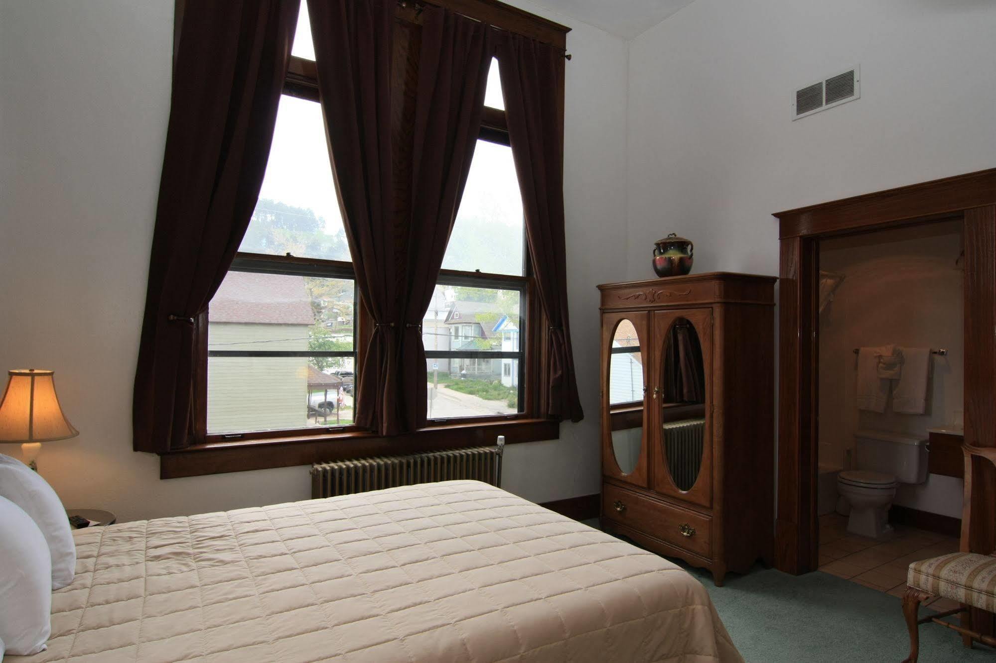 Town Hall Inn Lead Bagian luar foto