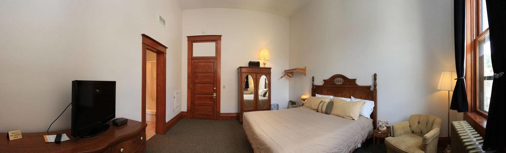 Town Hall Inn Lead Bagian luar foto
